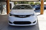 Used 2017 Chrysler Pacifica Limited FWD, Minivan for sale #26627P - photo 3