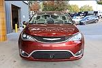 Used 2017 Chrysler Pacifica Limited FWD, Minivan for sale #26689P - photo 3