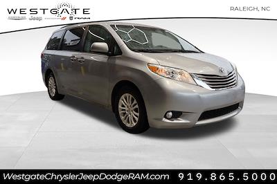 Used 2017 Toyota Sienna L 4x2, Minivan for sale #27246Q - photo 1