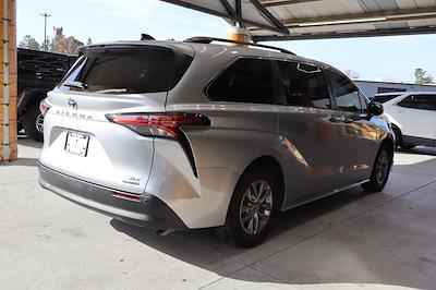 Used 2021 Toyota Sienna XLE FWD, Minivan for sale #27408P - photo 2