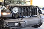 Used 2021 Jeep Gladiator Sport Crew Cab 4x4, Pickup for sale #J42181A - photo 32