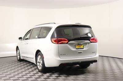 Used 2020 Chrysler Pacifica Limited FWD, Minivan for sale #B520010R - photo 2
