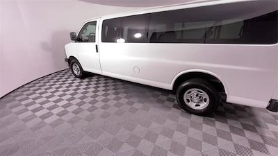2019 Chevrolet Express 3500 SRW 4x2, Passenger Van #C7834 - photo 2