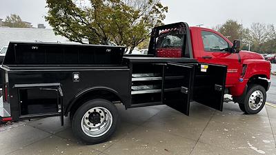 New 2024 Chevrolet Silverado 5500 Work Truck Regular Cab 4WD, 11' 4" Knapheide PGTD Gooseneck Flatbed Truck for sale #1N6658 - photo 2