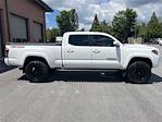 Used 2022 Toyota Tacoma SR5 Double Cab 4WD, Pickup for sale #2D40442B - photo 5