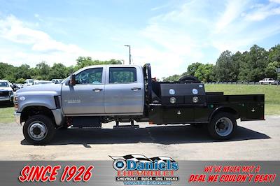 New 2024 Chevrolet Silverado 5500 Work Truck Crew Cab 4WD, Flatbed Truck for sale #449136 - photo 1