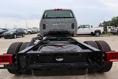 2024 Chevrolet Silverado 5500 Crew Cab DRW 4WD, Cab Chassis for sale #655186 - photo 2