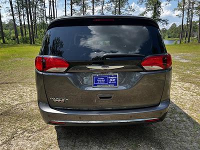 2020 Chrysler Pacifica FWD, Minivan for sale #LR133637 - photo 2
