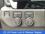 2025 Chevrolet Silverado 1500 Crew Cab 4x4, Pickup for sale #102558 - photo 25