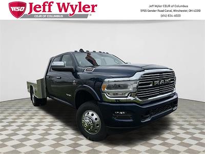 New 2022 Ram 3500 Laramie Crew Cab 4x4, 8' 6" M H EBY Free Country Flatbed Truck for sale #5696778 - photo 1