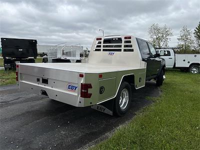 New 2022 Ram 3500 Laramie Crew Cab 4x4, 8' 6" M H EBY Free Country Flatbed Truck for sale #5696778 - photo 2