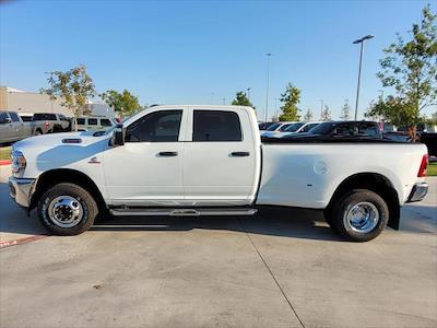 2024 Ram 3500 Crew Cab DRW 4x4, Pickup for sale #2429401 - photo 2