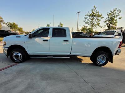 2024 Ram 3500 Crew Cab DRW 4x4, Pickup for sale #2429402 - photo 2