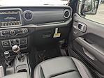 Used 2022 Jeep Gladiator Overland Crew Cab 4x4, Pickup for sale #P5A0163 - photo 17