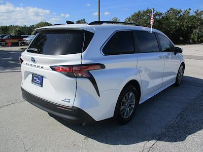 Used 2022 Toyota Sienna XLE FWD, Minivan for sale #RT367A - photo 2