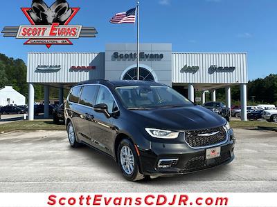 Used 2022 Chrysler Pacifica Touring L FWD, Minivan for sale #D6050 - photo 1