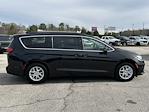 Used 2022 Chrysler Pacifica Touring L FWD, Minivan for sale #D6102 - photo 9