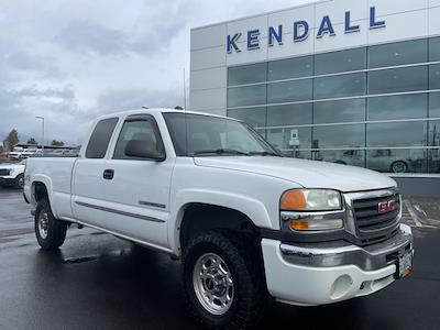2005 GMC Sierra 2500 Extended Cab SRW 4x4, Pickup for sale #W4117A - photo 1