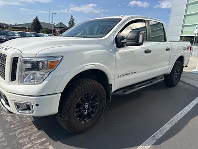 2019 Nissan Titan Crew Cab 4x4, Pickup for sale #W4476B - photo 1