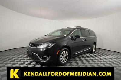 Used 2019 Chrysler Pacifica Touring L FWD, Minivan for sale #RN31420B - photo 1