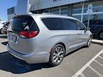 Used 2017 Chrysler Pacifica Limited FWD, Minivan for sale #FAJ5881A - photo 3