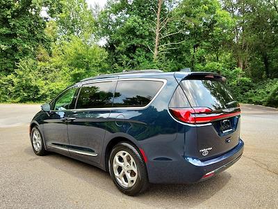 Used 2022 Chrysler Pacifica Limited FWD, Minivan for sale #S17775P - photo 2