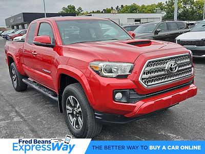 Used 2017 Toyota Tacoma TRD Sport Extra Cab 4WD, Pickup for sale #MK24458A - photo 1