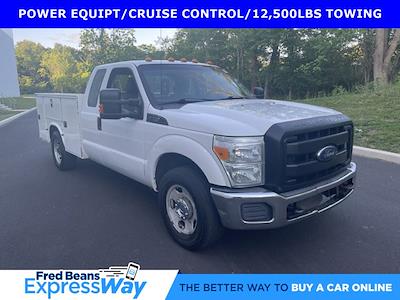 2014 Ford F-350 Super Cab SRW RWD, Cab Chassis for sale #FLU402301 - photo 1