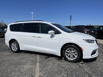 Used 2022 Chrysler Pacifica Touring L FWD, Minivan for sale #3115X - photo 1