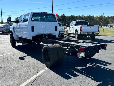 2024 Chevrolet Silverado 5500 Crew Cab DRW 4WD, Cab Chassis for sale #241628 - photo 2