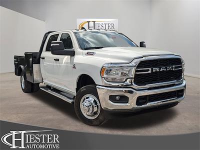 New 2024 Ram 3500 Tradesman Crew Cab 4x4, 9' 4" Knapheide PGTD Gooseneck Flatbed Truck for sale #D18064 - photo 1