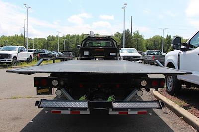 2022 Chevrolet Silverado 5500 Regular Cab DRW 4WD, Jerr-Dan Standard Duty Carriers Rollback Body for sale #22J466 - photo 2