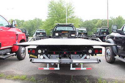 Used 2022 Chevrolet Silverado 5500 LT Regular Cab 4WD, Jerr-Dan Standard Duty Carriers Rollback Body for sale #22J545 - photo 2