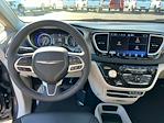 2022 Chrysler Pacifica FWD, Minivan #29875 - photo 17