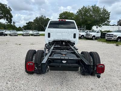 2023 Chevrolet Silverado 5500 Crew Cab DRW 4x4, Cab Chassis for sale #3X754727 - photo 2