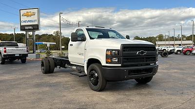 New 2023 Chevrolet Silverado 4500 Work Truck Regular Cab RWD, Cab Chassis for sale #PH868267 - photo 1