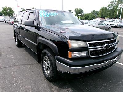 Used 2006 Chevrolet Silverado 1500 LS Extended Cab 4WD, Pickup for sale #2P4818A - photo 1