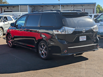 Used 2016 Toyota Sienna SE 4x2, Minivan for sale #0008053A - photo 2