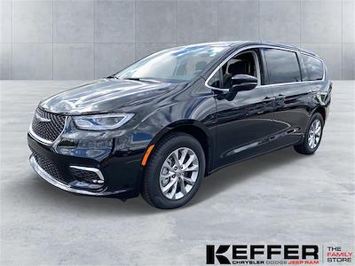 Used 2023 Chrysler Pacifica Touring L AWD, Minivan for sale #KP1411 - photo 1
