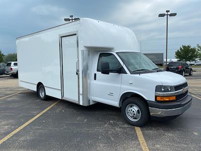 2022 Chevrolet Express 4500 DRW RWD, Utilimaster Utilivan Box Van for sale #4252420 - photo 1