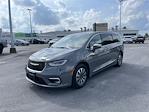 Used 2022 Chrysler Pacifica Limited FWD, Minivan for sale #NR164238P - photo 1