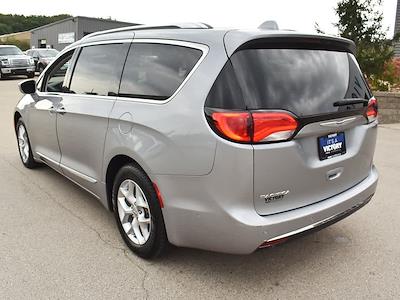 Used 2019 Chrysler Pacifica Touring L Plus FWD, Minivan for sale #CR548A - photo 2