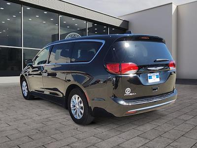 Used 2018 Chrysler Pacifica FWD, Minivan for sale #C01136A - photo 2
