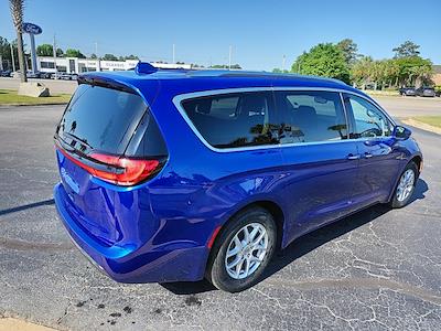 Used 2021 Chrysler Pacifica Touring L FWD, Minivan for sale #P7296 - photo 2