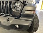 2020 Jeep Gladiator 4x4, Pickup #Q14957A - photo 6