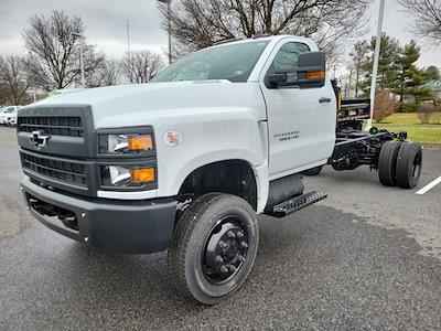 New 2023 Chevrolet Silverado 5500 Work Truck Regular Cab 4WD, Cab Chassis for sale #PH463006 - photo 1