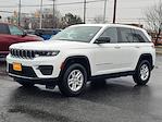 Used 2023 Jeep Grand Cherokee Laredo 4x4, SUV for sale #D2722 - photo 3