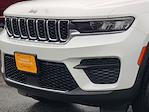 Used 2023 Jeep Grand Cherokee Laredo 4x4, SUV for sale #D2722 - photo 4