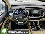 Used 2019 Toyota Highlander Platinum 4x4, SUV for sale #6979844 - photo 28