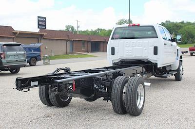 2024 Chevrolet Silverado 5500 Crew Cab DRW 4WD, Cab Chassis for sale #245407 - photo 2